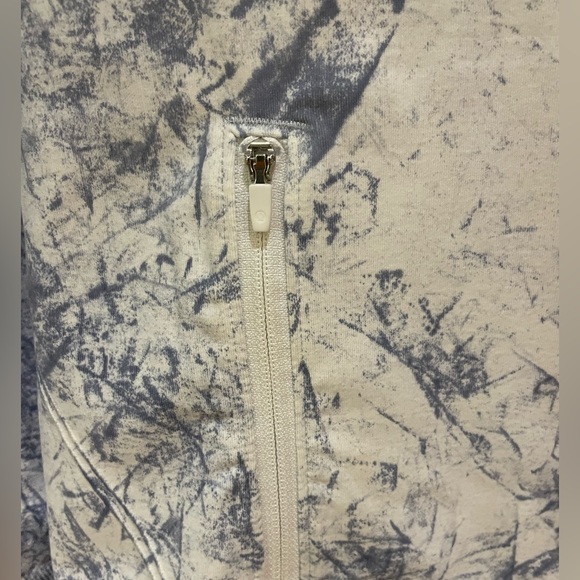 Lululemon zip up jacket - Picture 5 of 6